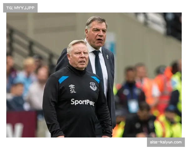 利兹联升超后引援投入超一亿 保级前景仍面临严峻挑战